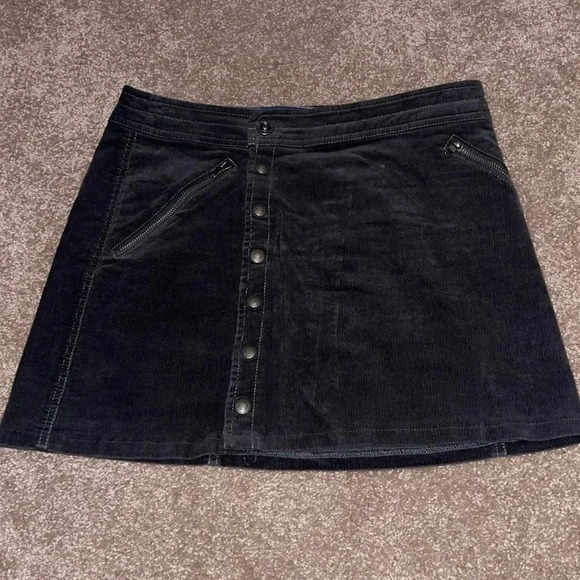 KUHL Streamline Corduroy Button Front Skirt Dark Gray Size 4.  B - Picture 1 of 5